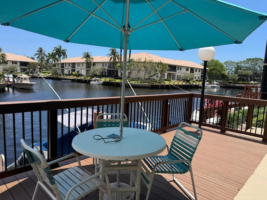 6 Royal Palm Way Boca Raton FL 33432