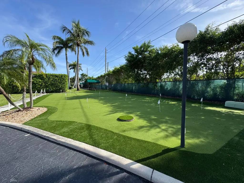 6 Royal Palm Way Boca Raton FL 33432