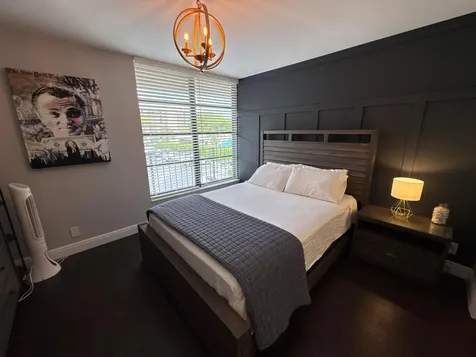 6 Royal Palm Way Boca Raton FL 33432