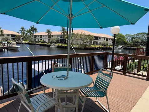 6 Royal Palm Way Boca Raton FL 33432