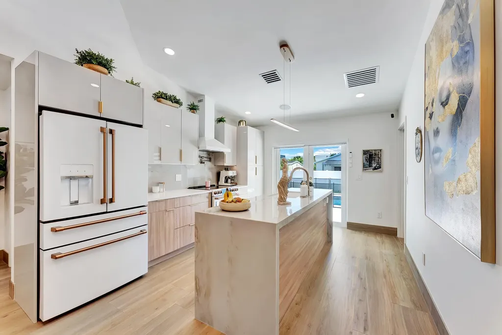 413 SW 15th Avenue Delray Beach FL 33444