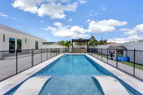 413 SW 15th Avenue Delray Beach FL 33444