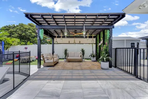 413 SW 15th Avenue Delray Beach FL 33444