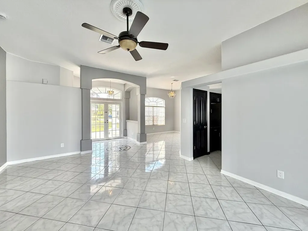 165 SE Osprey Ridge Port St Lucie FL 34984