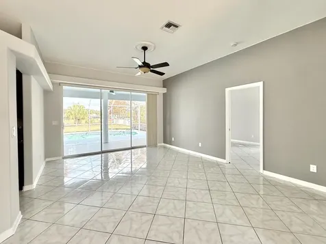 165 SE Osprey Ridge Port St Lucie FL 34984