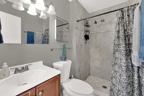 721 SW 79th Avenue North Lauderdale FL 33068