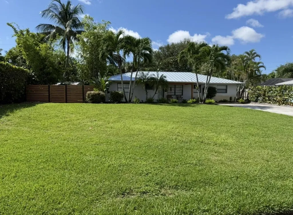 20 E Windsor Road Road E Jupiter FL 33469
