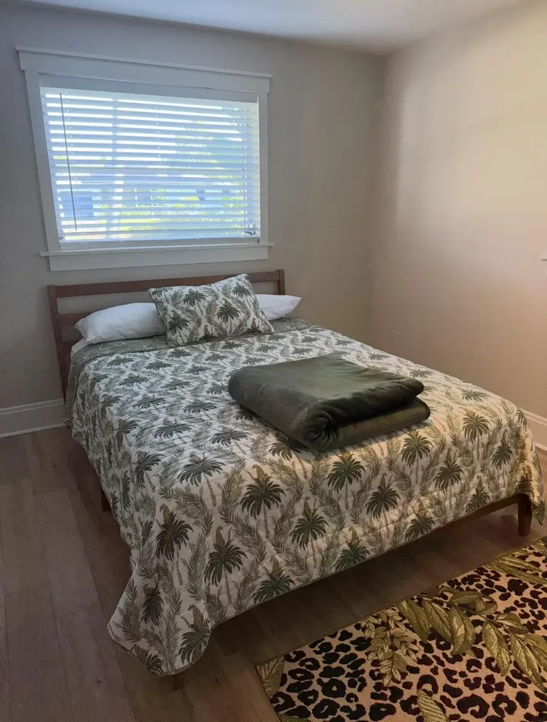 20 E Windsor Road Road E Jupiter FL 33469