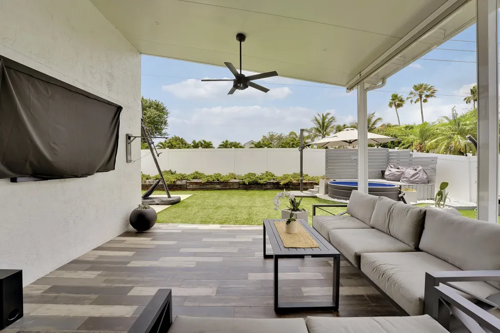 3 Meadows Park Lane Boynton Beach FL 33436