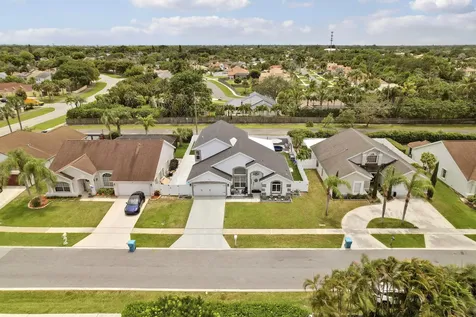 3 Meadows Park Lane Boynton Beach FL 33436