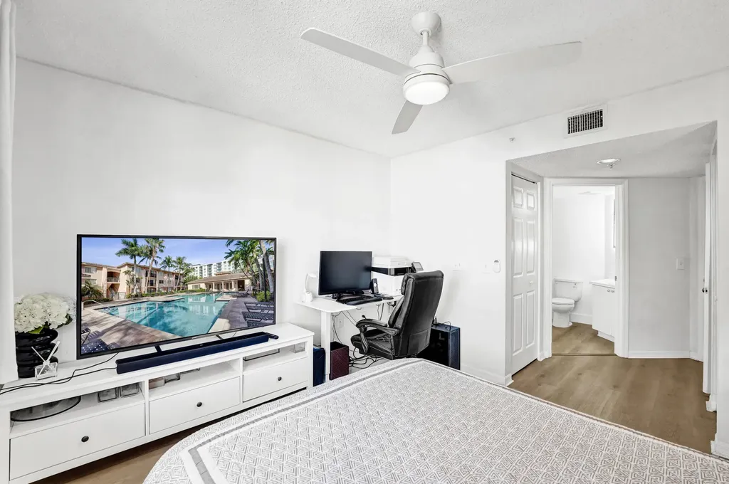 2125 SE 10th Avenue Fort Lauderdale FL 33316