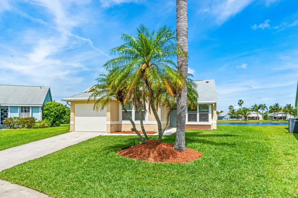 31 Misty Meadow Drive Boynton Beach FL 33436