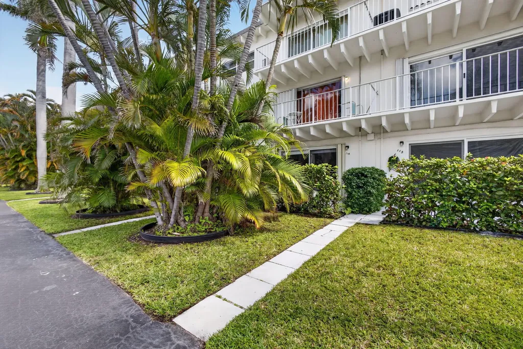 4001 S Ocean Boulevard South Palm Beach FL 33480