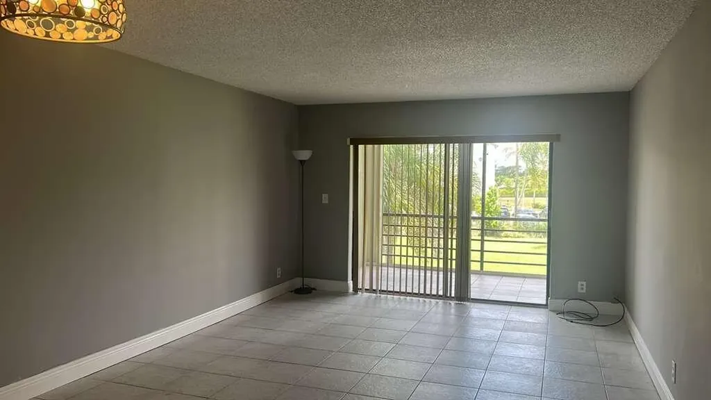 9355 SW 8th Street Boca Raton FL 33428