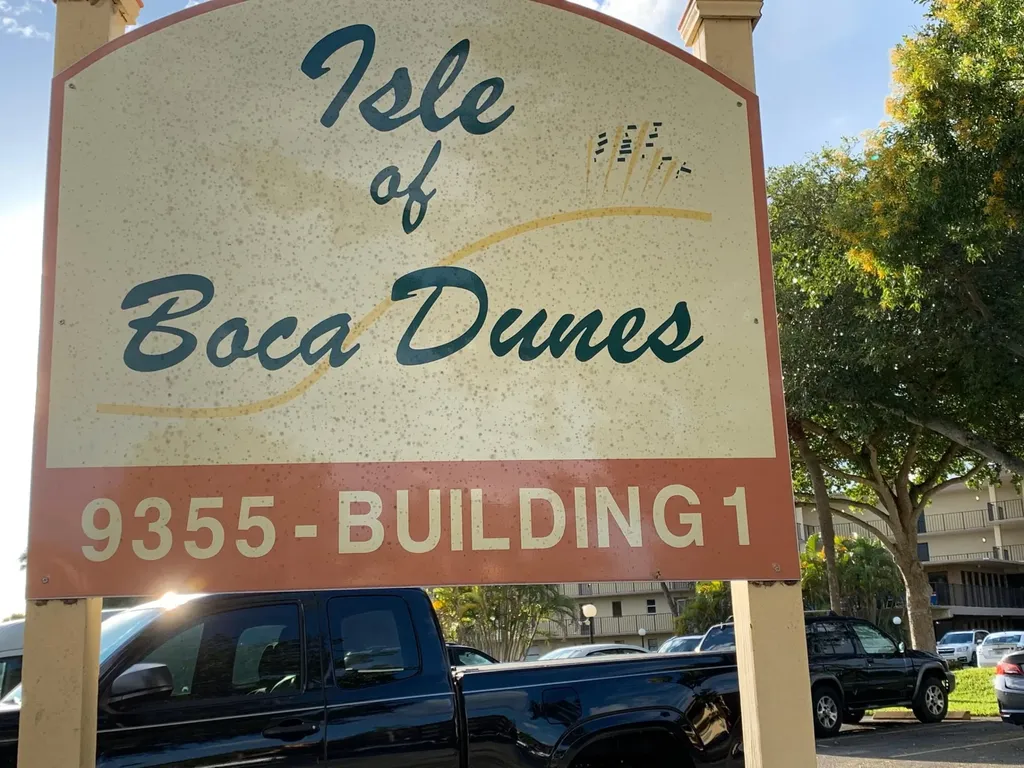 9355 SW 8th Street Boca Raton FL 33428