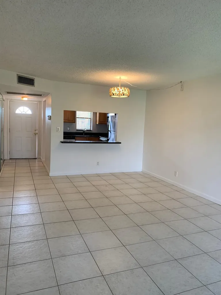 9355 SW 8th Street Boca Raton FL 33428