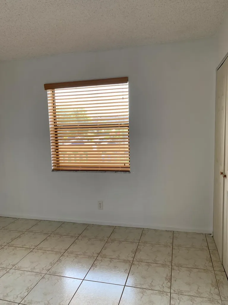 9355 SW 8th Street Boca Raton FL 33428