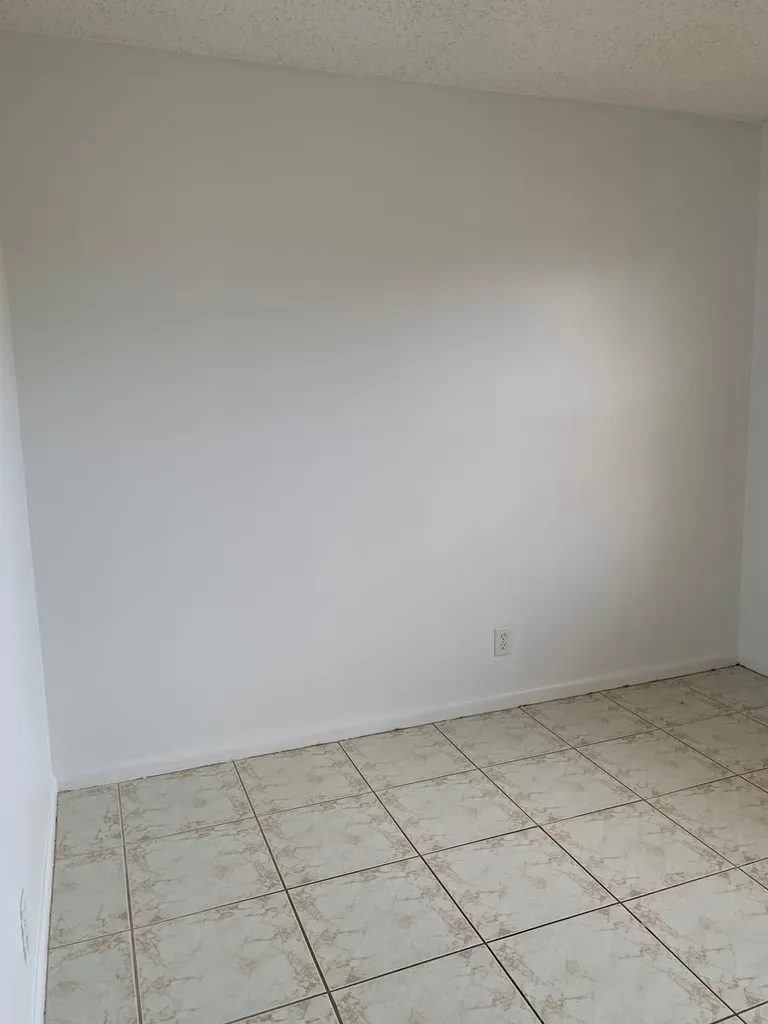 9355 SW 8th Street Boca Raton FL 33428