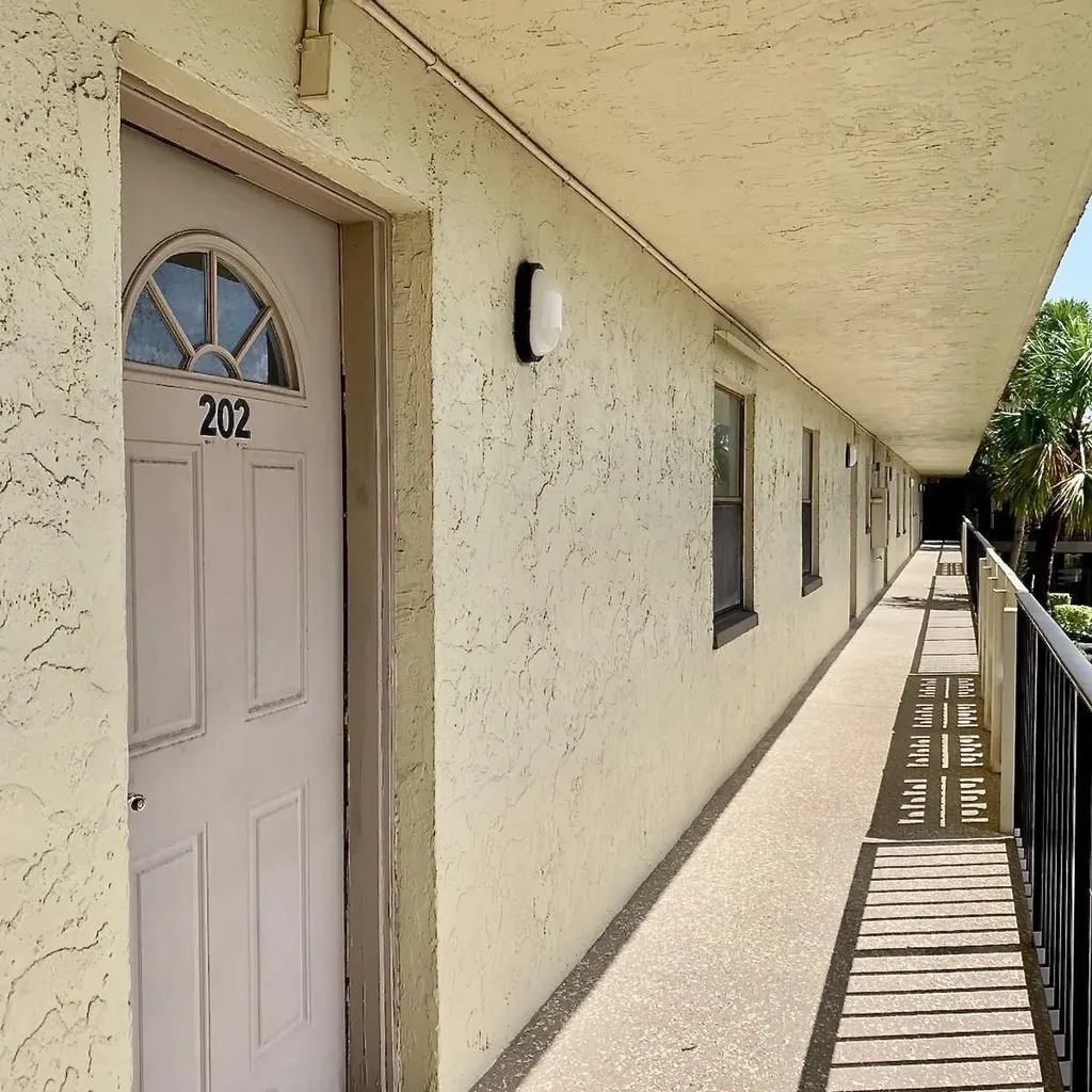 9355 SW 8th Street Boca Raton FL 33428