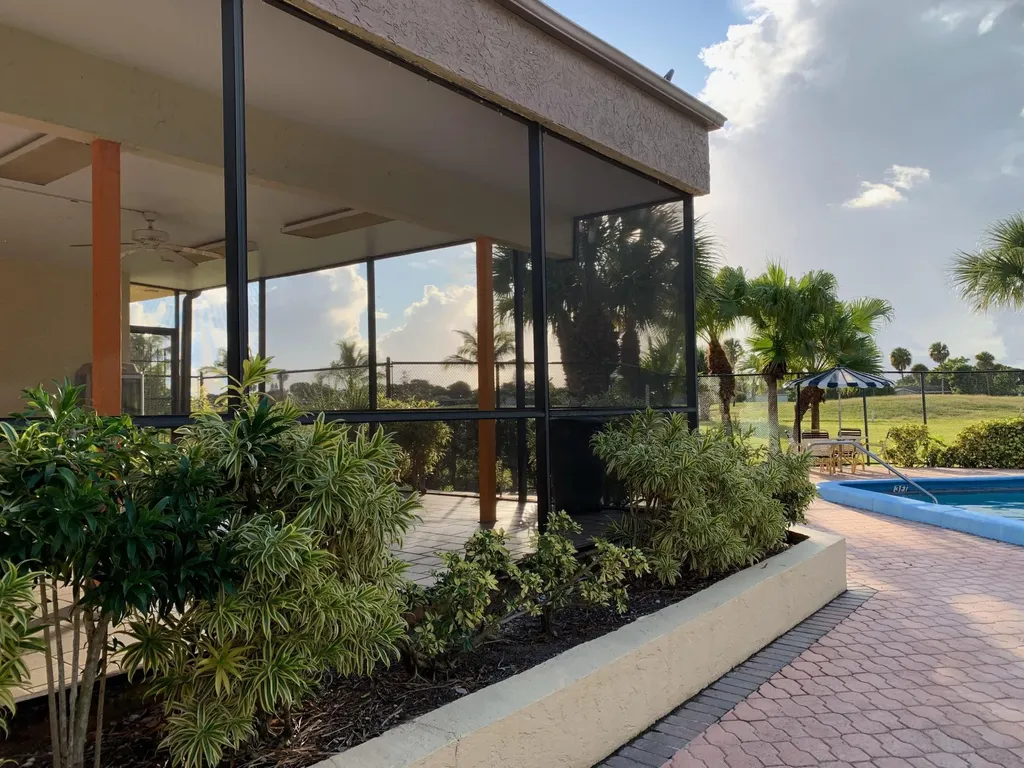 9355 SW 8th Street Boca Raton FL 33428