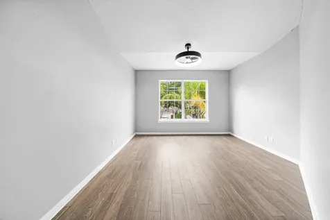 9663 Lago Drive Boynton Beach FL 33472