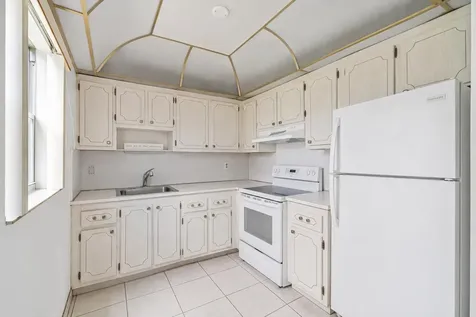 260 Brittany F Delray Beach FL 33446
