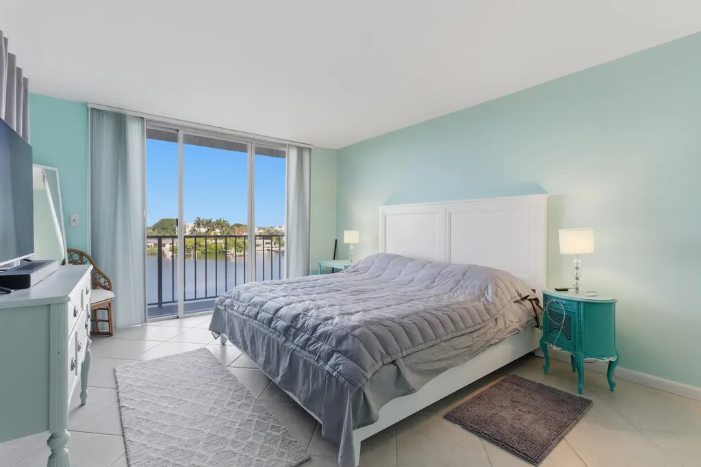 3581 S Ocean Boulevard South Palm Beach FL 33480