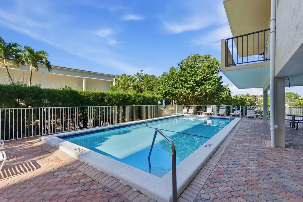3581 S Ocean Boulevard South Palm Beach FL 33480