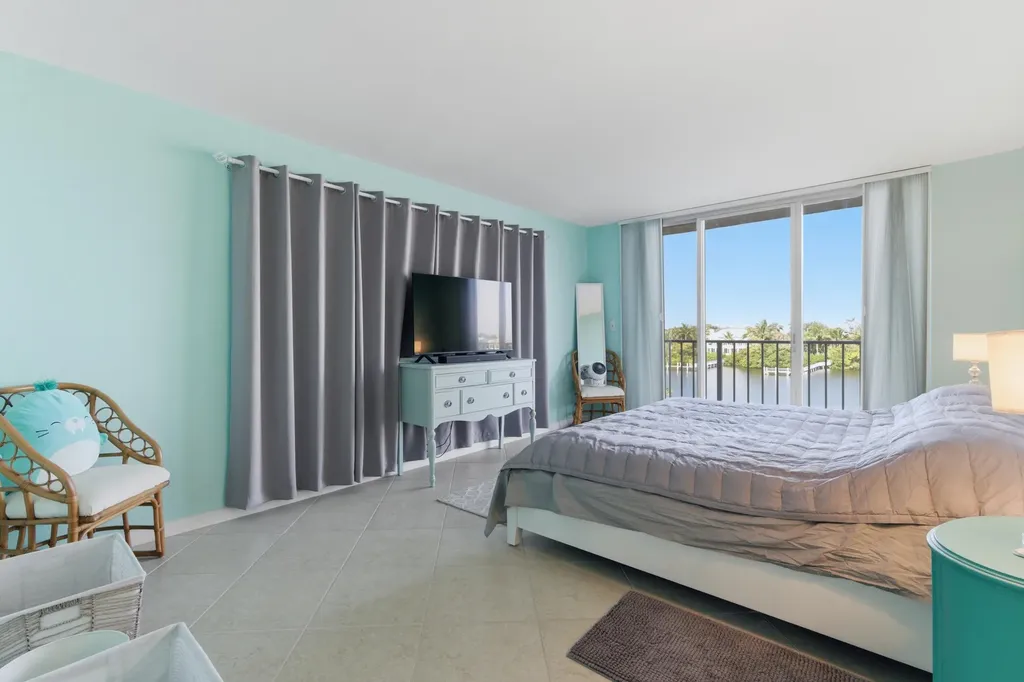 3581 S Ocean Boulevard South Palm Beach FL 33480