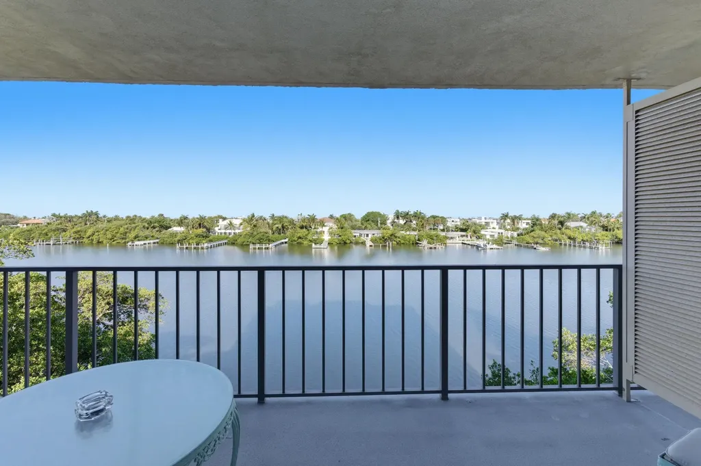 3581 S Ocean Boulevard South Palm Beach FL 33480