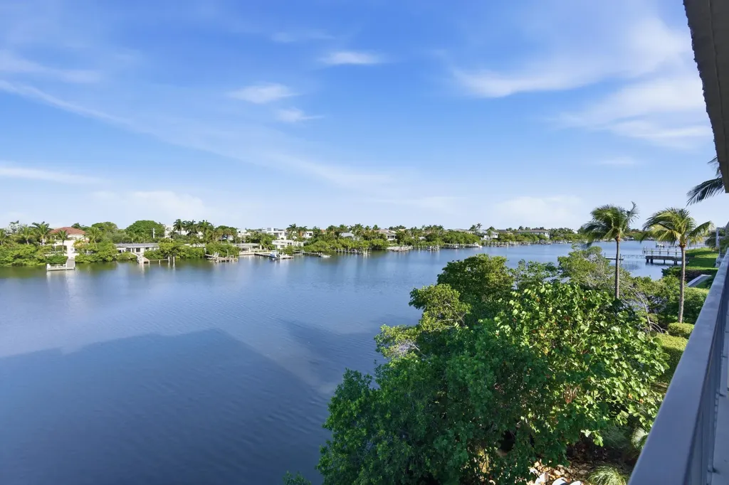 3581 S Ocean Boulevard South Palm Beach FL 33480