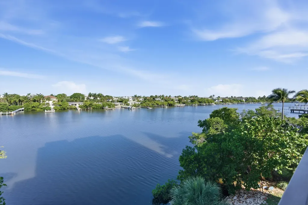 3581 S Ocean Boulevard South Palm Beach FL 33480