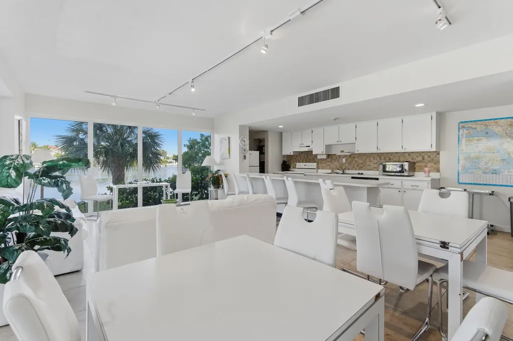 3581 S Ocean Boulevard South Palm Beach FL 33480