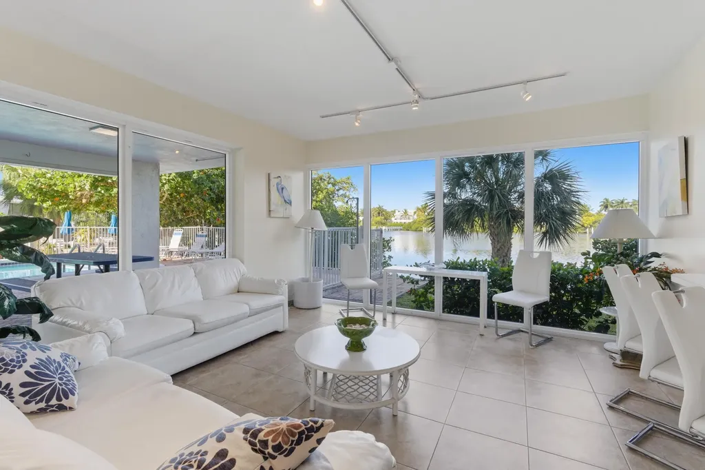 3581 S Ocean Boulevard South Palm Beach FL 33480