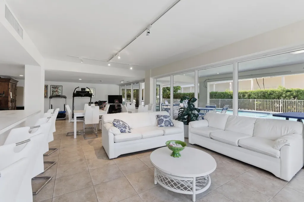 3581 S Ocean Boulevard South Palm Beach FL 33480