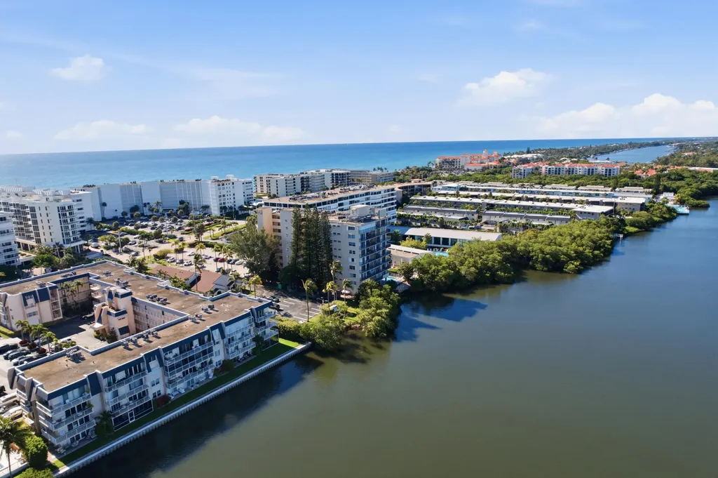 3581 S Ocean Boulevard South Palm Beach FL 33480