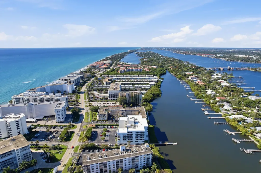 3581 S Ocean Boulevard South Palm Beach FL 33480