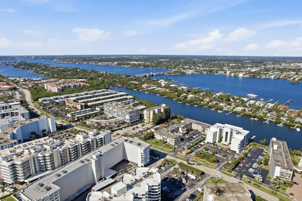 3581 S Ocean Boulevard South Palm Beach FL 33480