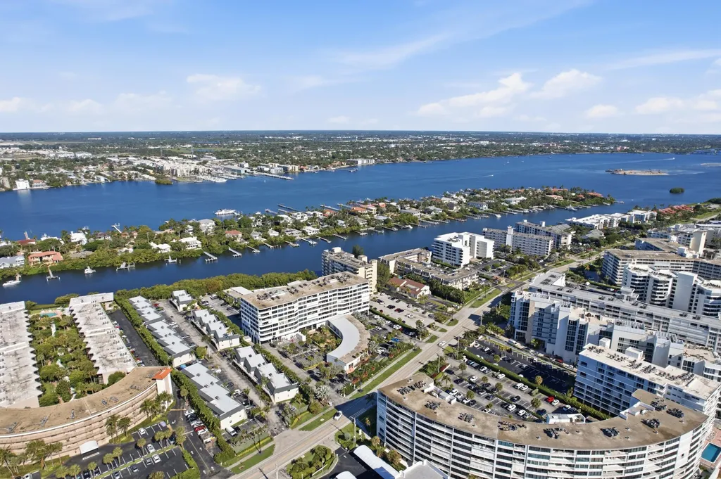3581 S Ocean Boulevard South Palm Beach FL 33480