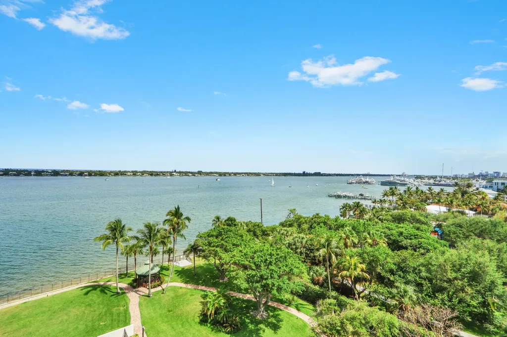 5200 N Flagler Drive N West Palm Beach FL 33407