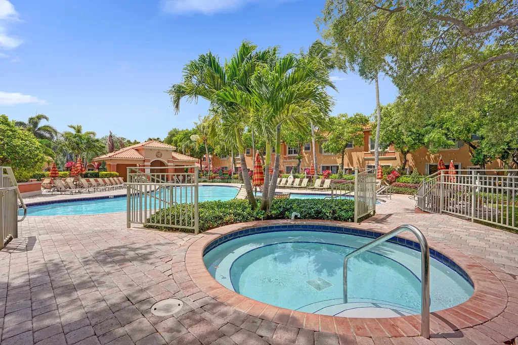 4926 Spinnaker Drive Fort Lauderdale FL 33312