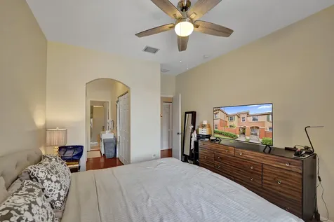 4926 Spinnaker Drive Fort Lauderdale FL 33312