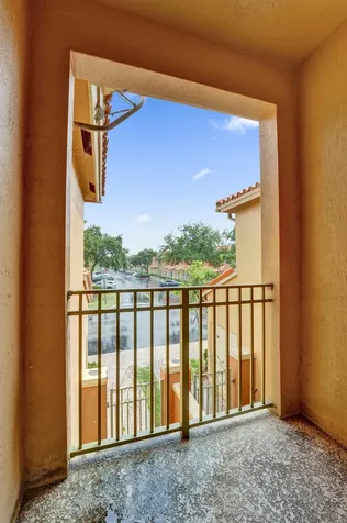 4926 Spinnaker Drive Fort Lauderdale FL 33312