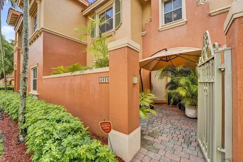4926 Spinnaker Drive Fort Lauderdale FL 33312