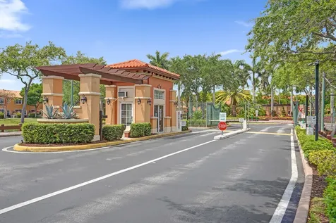 4926 Spinnaker Drive Fort Lauderdale FL 33312