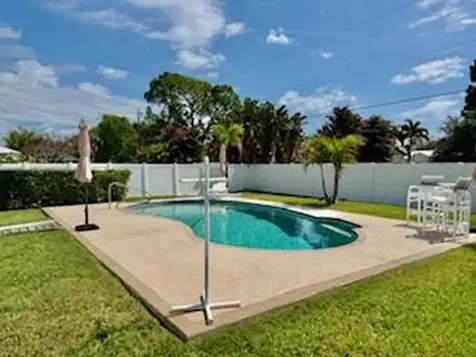1751 SE Mansfield Street Port St Lucie FL 34952