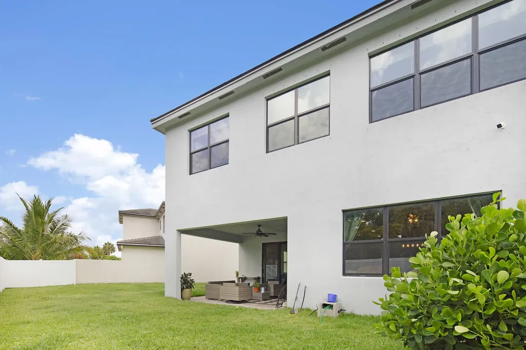6151 Yerba Buena Court Lake Worth FL 33467
