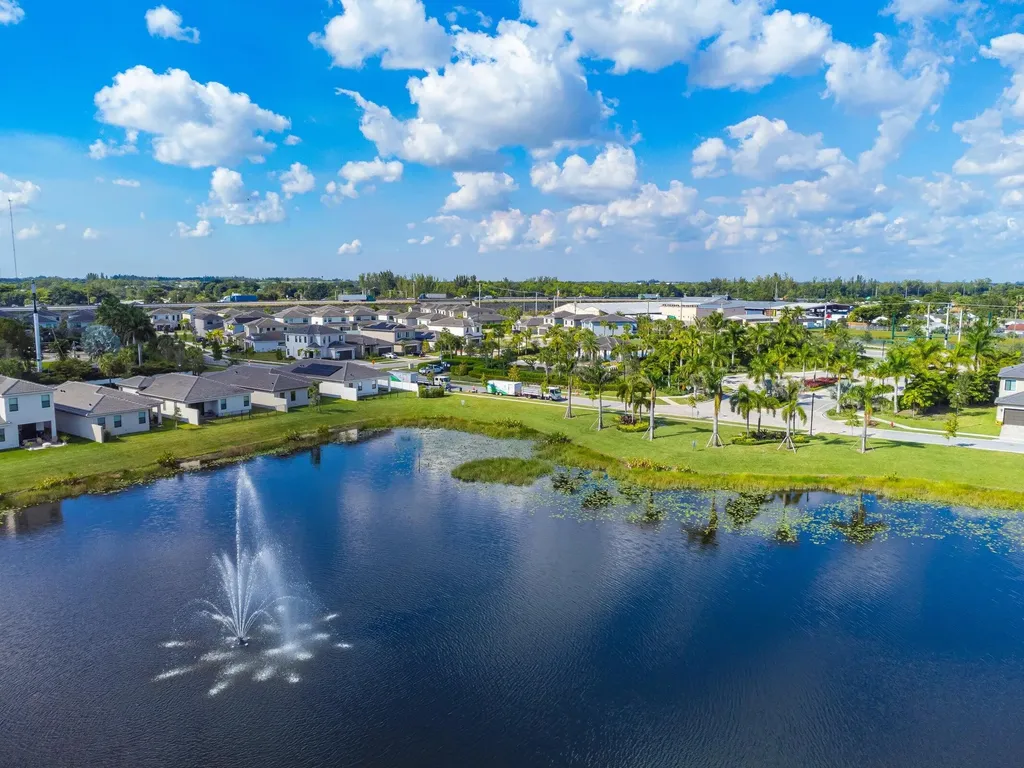 6151 Yerba Buena Court Lake Worth FL 33467