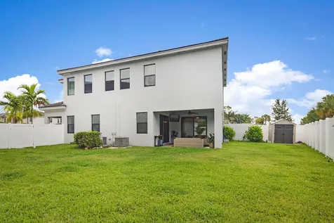 6151 Yerba Buena Court Lake Worth FL 33467