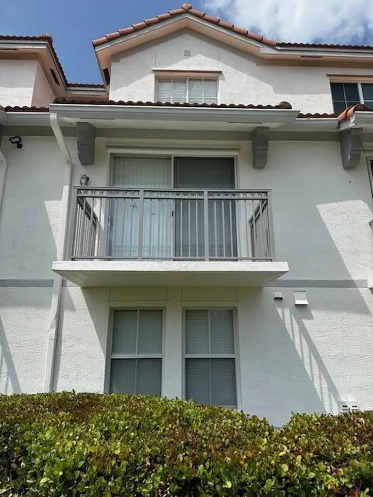 2036 Alta Meadows Lane Delray Beach FL 33444